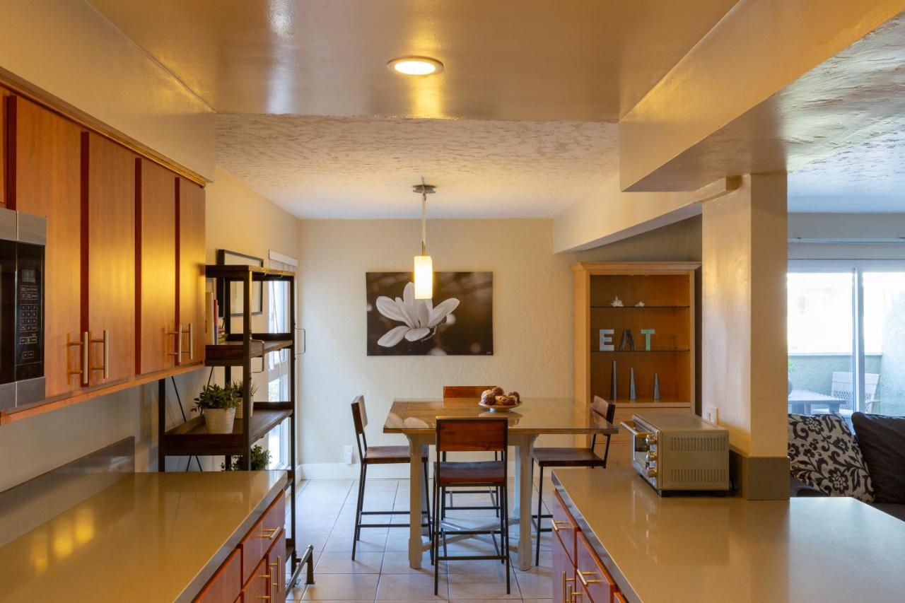 קארסלבד Beachwalk Villas מראה חיצוני תמונה